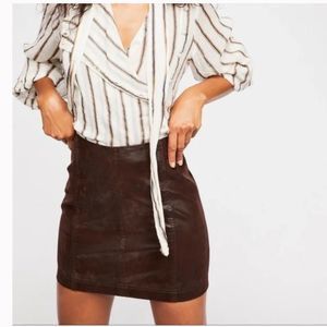 FREE PEOPLE modern femme vegan suede mini skirt - Expresso Brown sz 4